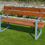 Banco com costas - braços metálicos