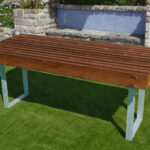 Mesa de madeira - 6 pessoas